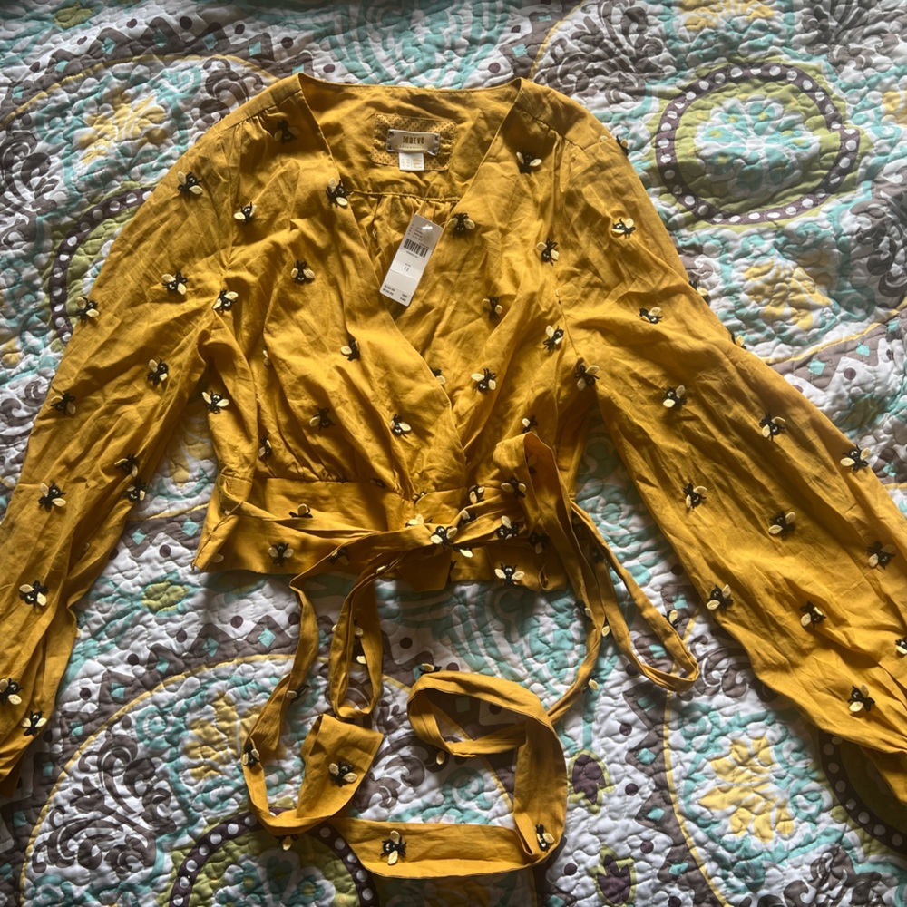 Maeve cropped bee shirt. Size 12 new with tags